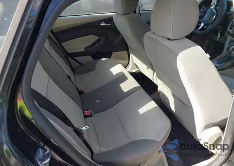 2013 Ford Focus Se z USA, uszkodzony, nr VIN 1FADP3F24DL302893